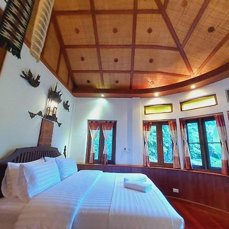 Avara Signature House Hotel Chiang Mai Exterior photo