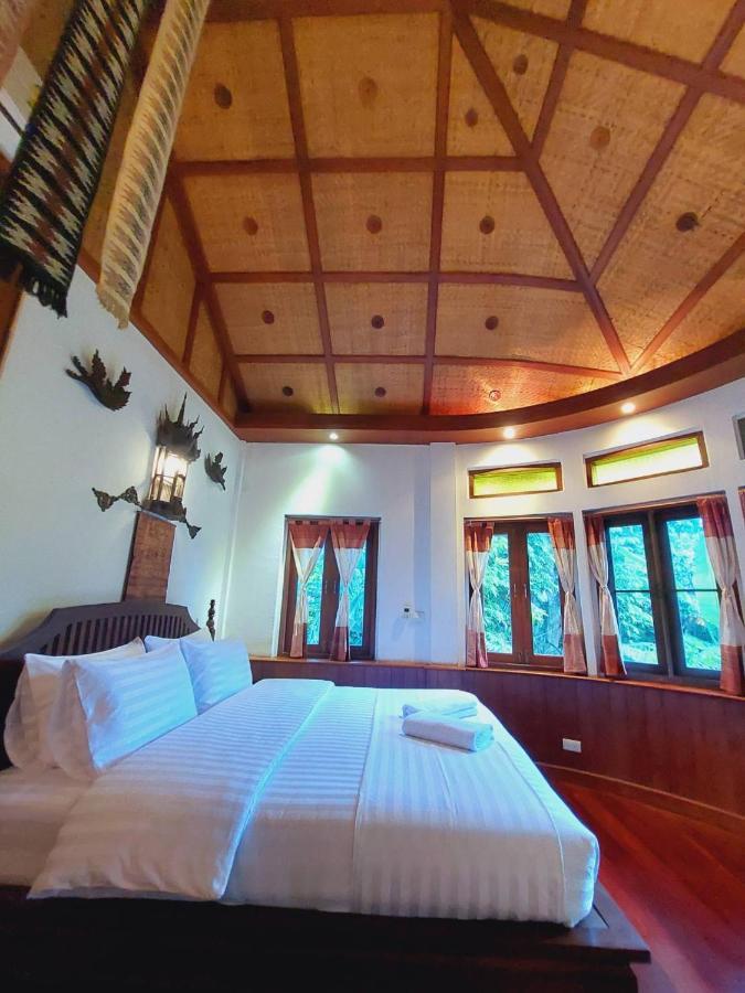 Avara Signature House Hotel Chiang Mai Exterior photo